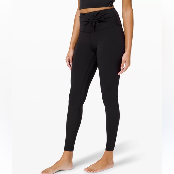 RARE Lululemon Align High Ruse Twist Tight Athletic Legging Black Women’s Size 8 - Picture 1 of 7